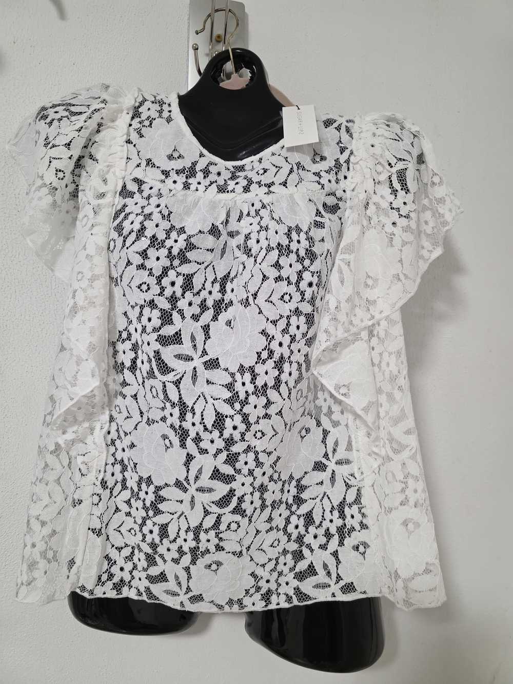Sugarlips White Floral Lace Flutter Sleeve Top